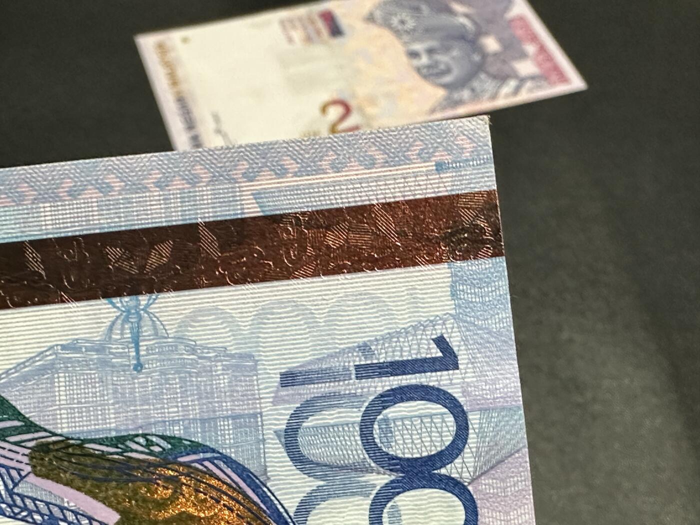 《外钞收藏家》第五百九十七期（年底收官场）（本平台长期征集拍品、欢迎藏友们联系合作）