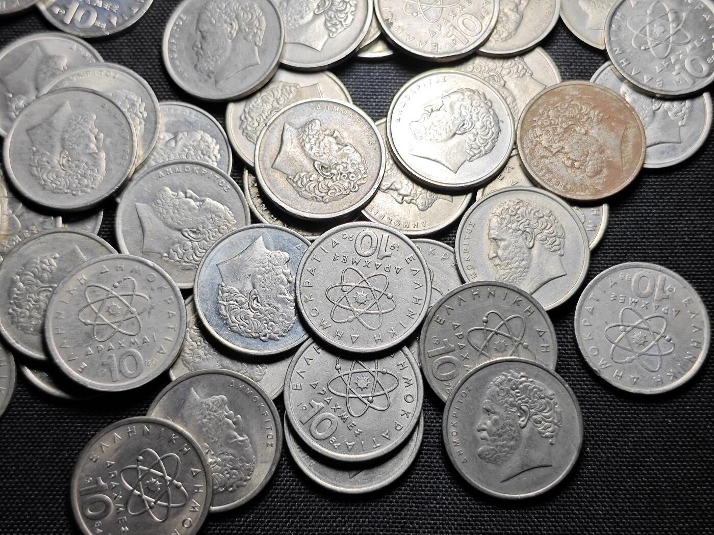 KK钱币收藏小铺 《套币 好品/批量散币专场》  2月预留时间 周末发货  希腊10德拉克马一组67枚