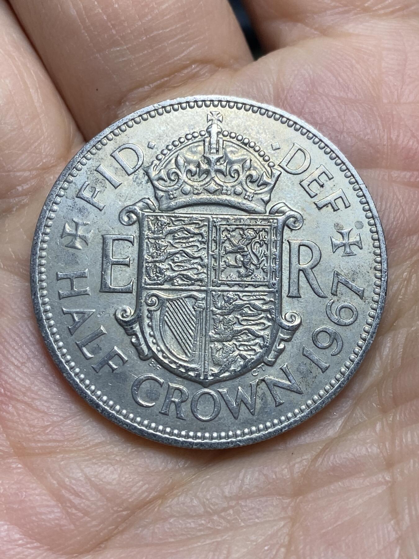 2025年第一百四十三场(总第一百六十九场）外国好品散币场(免佣金) 英国🇬🇧1967年半克朗(伊丽莎白二世青年桂冠第二版，普制币关门年)