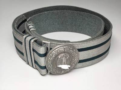 小驴勋章奖章收藏12月27日周六晚六点拍卖（珍爱和平，收藏战争，铭记历史，勿忘国耻，忠党爱国。有偿代拍，送拍规则在简介最后，参拍须阅读规则后再参拍，关系到运费包装发货时效真假辨别等关键信息，拍卖时不再发原图，看大图店主微信码在拍卖店铺介绍里） - 得三礼服腰带，羊毛毡金属刺绣，1米可调节，极好品