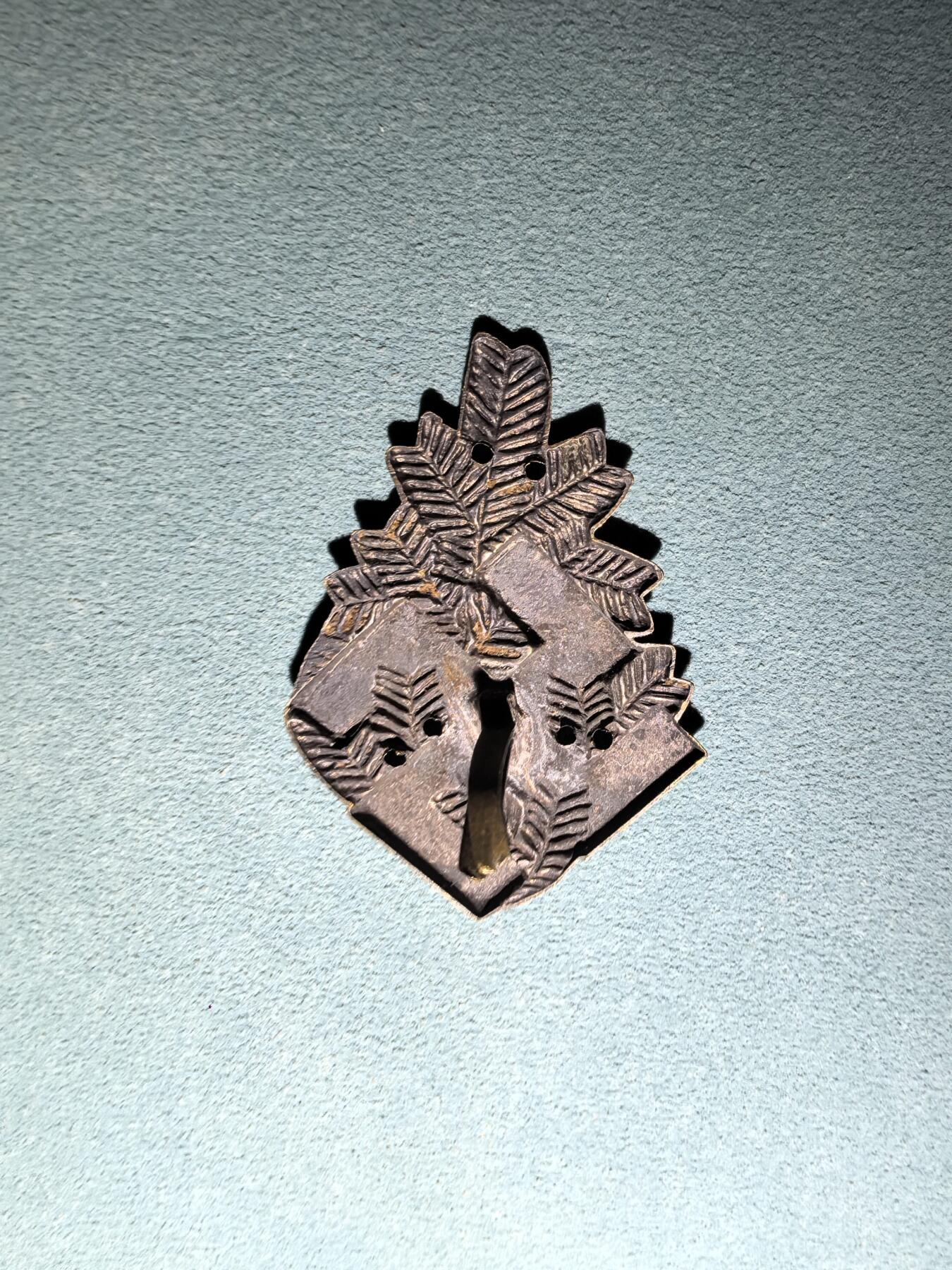 盛世勋华——号角文化勋章邮票专场拍卖第296期 波兰陆军1930年代波兰高地团领章标志 极为少见 尽管是波兰陆军团 但波兰高地团采用近似万字标志