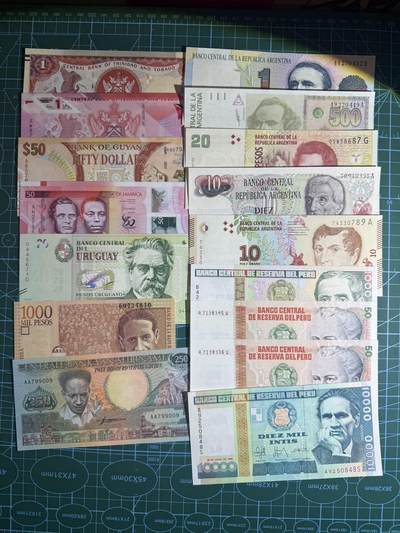 【炜奕收藏】，第五十四期，本场佣金已改，请大家注意 - 美洲杂钞共16张，大部分为全新UNC品相纸币，少部分为非全新或者存在压痕潮斑等轻微瑕疵现象