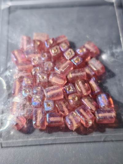 99期回流戒指饰品杂件纪念章丝路钱币专场 - 琉璃珠