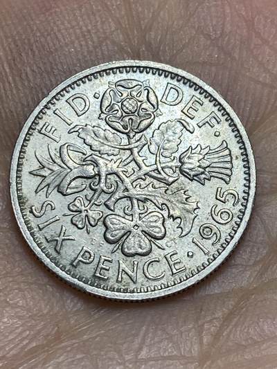 2025年第一百四十三场(总第一百六十九场）外国好品散币场(免佣金) - 英国🇬🇧1965年6便士(伊丽莎白二世青年桂冠第二版)