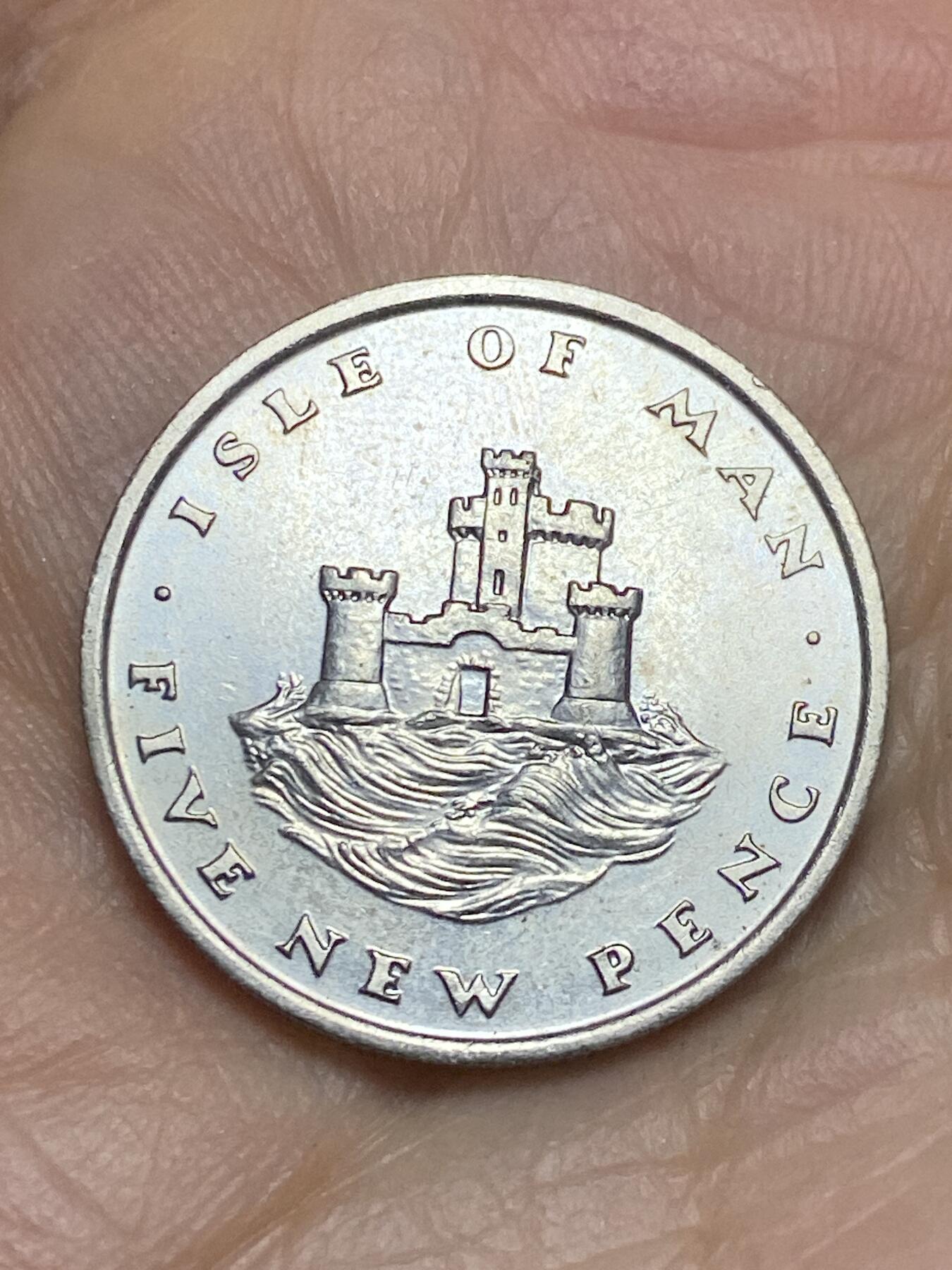 2025年第一百四十三场(总第一百六十九场）外国好品散币场(免佣金) 英属马恩岛🇮🇲1975年5新便士(伊丽莎白二世中年花冠，十进制第一版)