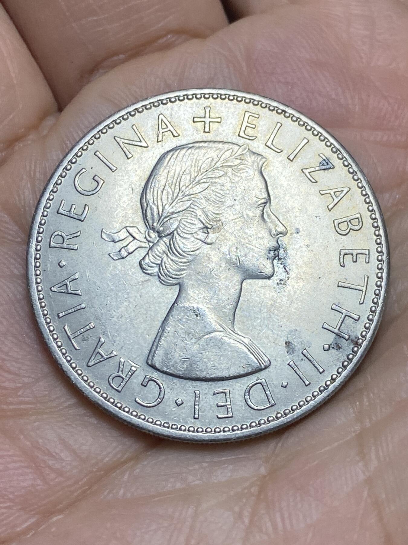 2025年第一百四十三场(总第一百六十九场）外国好品散币场(免佣金) 英国🇬🇧1967年半克朗(伊丽莎白二世青年桂冠第二版，普制币关门年)