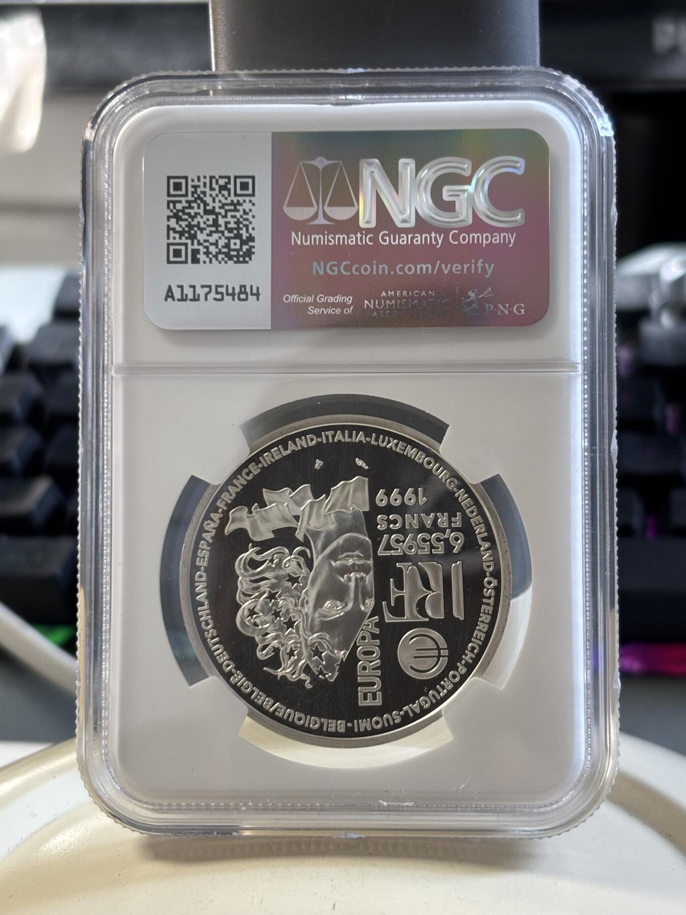 第186期拍卖 法国1999年纪念文艺复兴-古罗马建筑艺术双面值精制全新银币NGC-PF67,22.2克，925银，