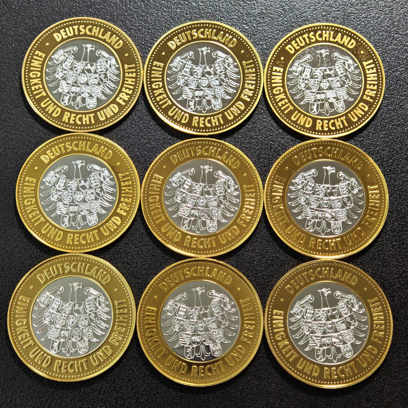 【德藏】世界币章拍卖第159期(元旦专场拍卖) 25枚一组 现代德国统一双色镀金镀银纪念章 直径约：32.5mm/枚；重约：9.42g/枚（说明卡23个）