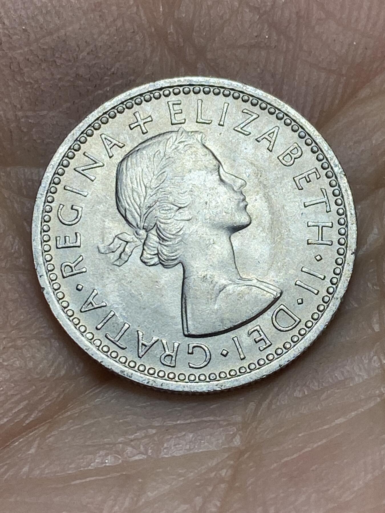 2025年第一百四十三场(总第一百六十九场）外国好品散币场(免佣金) 英国🇬🇧1959年6便士(伊丽莎白二世青年桂冠第二版)