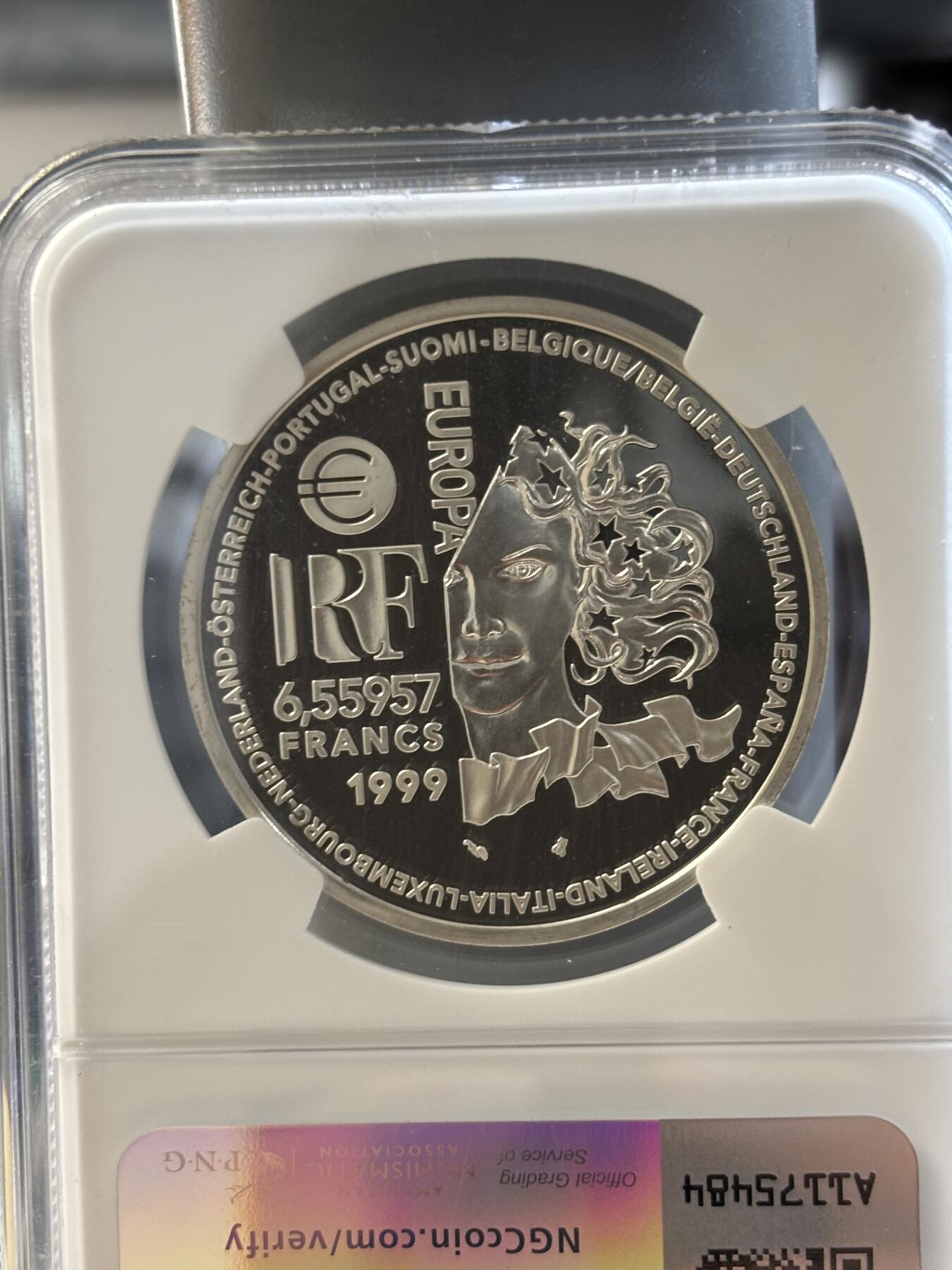 第186期拍卖 法国1999年纪念文艺复兴-古罗马建筑艺术双面值精制全新银币NGC-PF67,22.2克，925银，