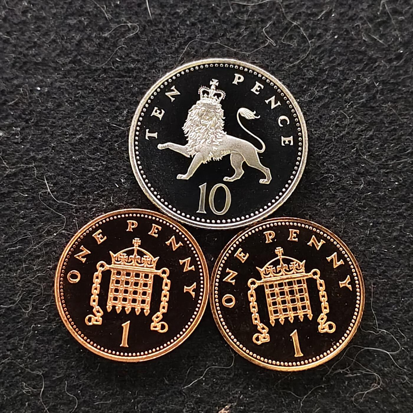 【全场包邮】纯粹捡漏拍488场（免费代拍第25场） 英国各年份散币精制币3枚一组