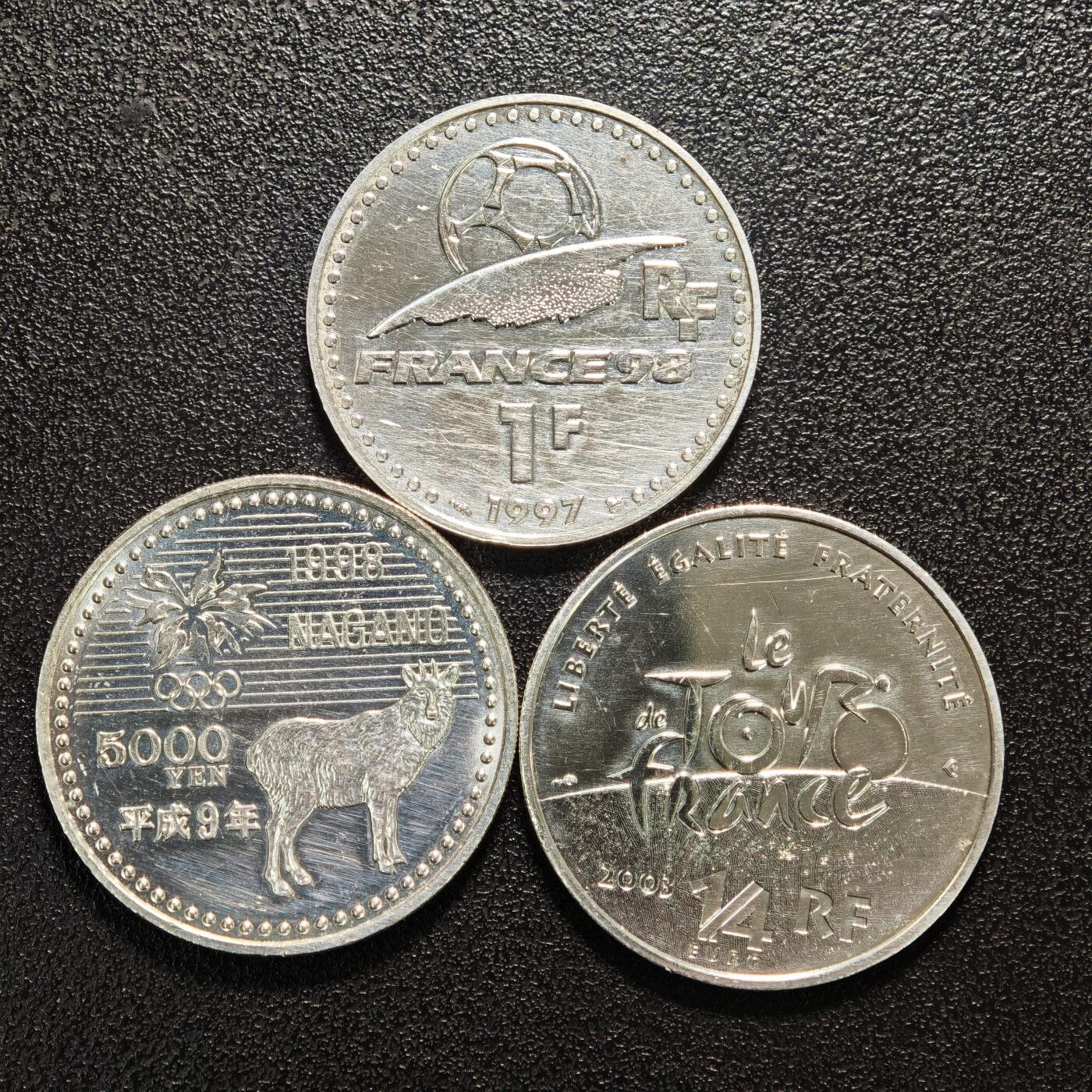 【德藏】世界币章拍卖第159期(元旦专场拍卖) 4枚一组 2003年 法国环法自行车赛百年纪念银币(2枚) 1998年 法国世界杯1法郎纪念币 1998年 日本长野冬奥会5000日元纪念银币 好品相