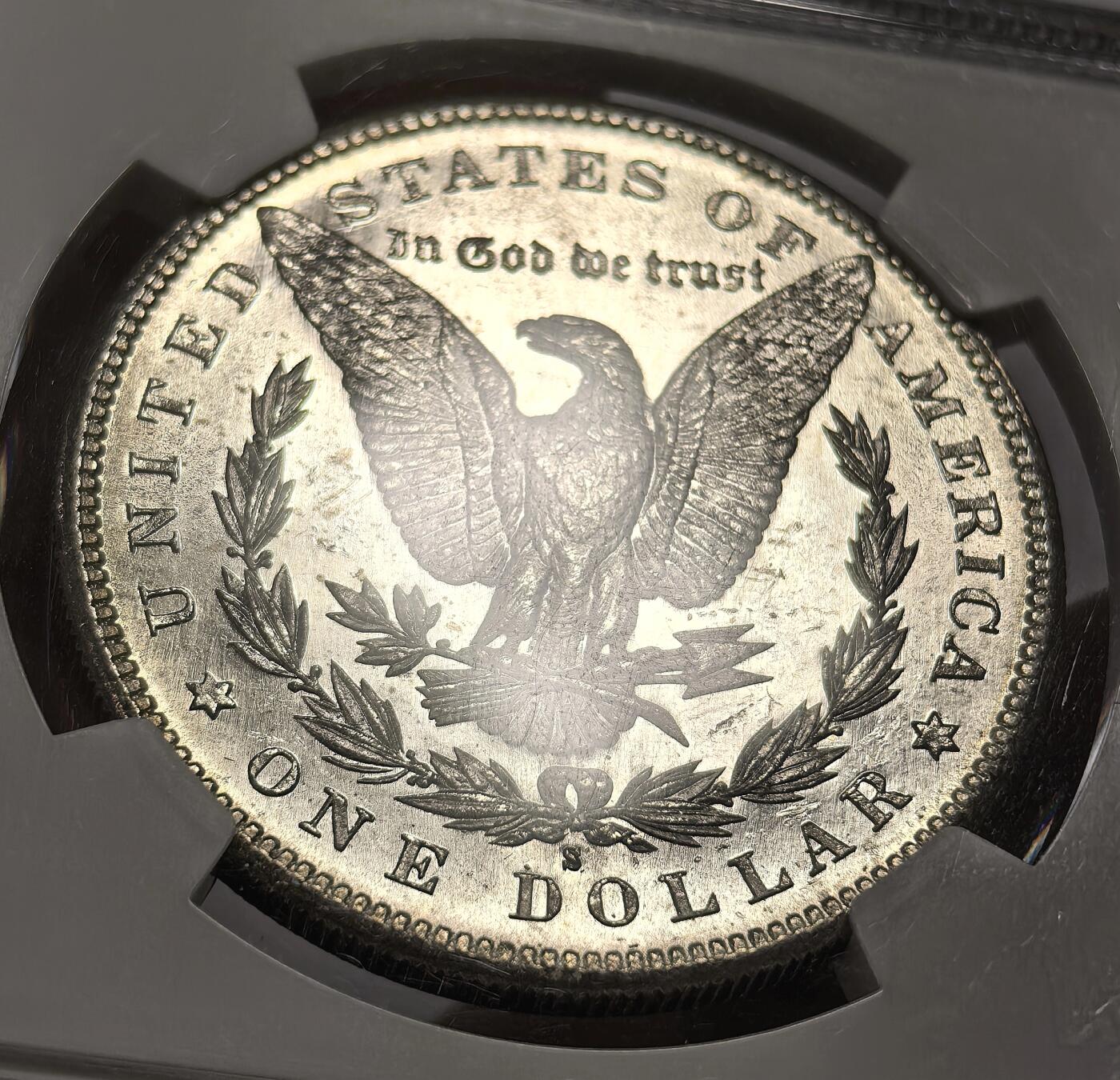 博洋堂世界钱币拍卖第154期（全场包邮） NGC MS65PL 美国1880年S版摩根$1银币 币面双面图案凝霜质感与底板形成强烈视觉反差 类镜面高分状态下仍留存绝美月牙五彩包浆实属难得 老盒品质保障 麦稀奇近期热涨品种