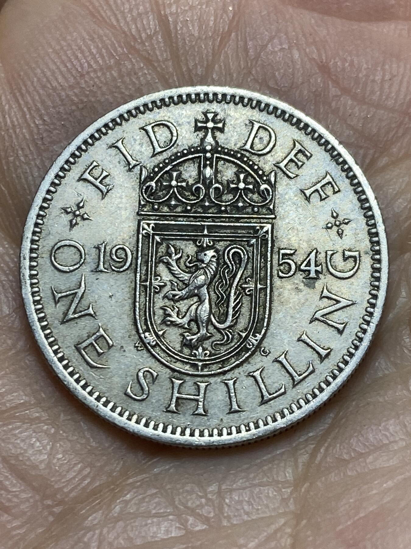 2025年第一百四十三场(总第一百六十九场）外国好品散币场(免佣金) 英国🇬🇧1954年1先令(伊丽莎白二世青年桂冠第二版，苏格兰盾徽版，首发年)