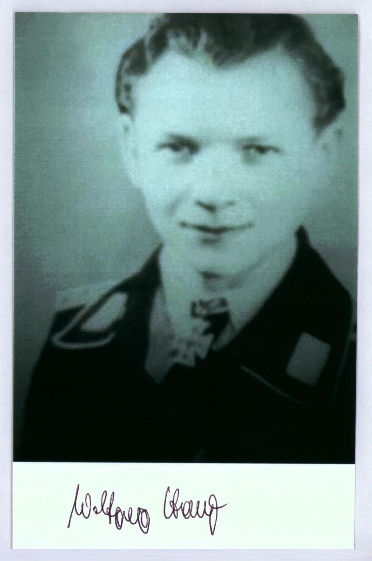 小驴勋章奖章收藏12月27日周六晚六点拍卖（珍爱和平，收藏战争，铭记历史，勿忘国耻，忠党爱国。有偿代拍，送拍规则在简介最后，参拍须阅读规则后再参拍，关系到运费包装发货时效真假辨别等关键信息，拍卖时不再发原图，看大图店主微信码在拍卖店铺介绍里）