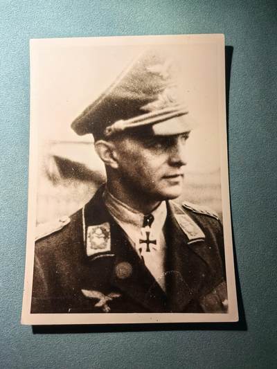 盛世勋华——号角文化勋章邮票专场拍卖第296期 - 德国（1939）骑士十字勋章获得者照片 空军中将沃尔夫冈·埃尔德曼 佩戴骑士十字勋章等
