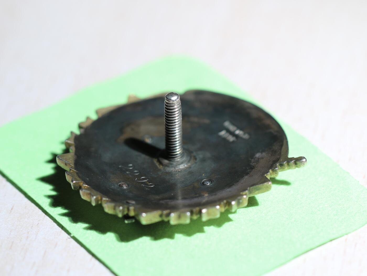 大猫徽章拍卖第285期 蒙古🇲🇳战斗红旗勋章 40版 银轮