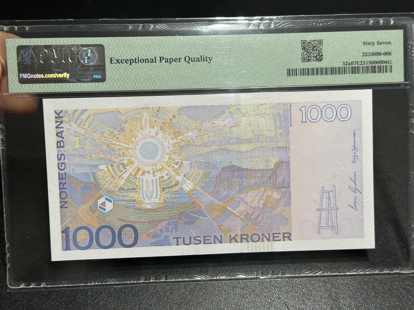 《外钞收藏家》第五百九十七期（年底收官场）（本平台长期征集拍品、欢迎藏友们联系合作） 2001年挪威1000克朗  PMG67 初版 无47靓号