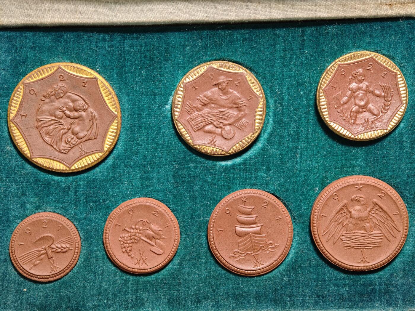 【德藏】世界币章拍卖第159期(元旦专场拍卖) 1921年 德国德紧萨克森陶瓷币一套7枚 原盒 (面值为：20、50芬尼；1、2、5、10、20马克)