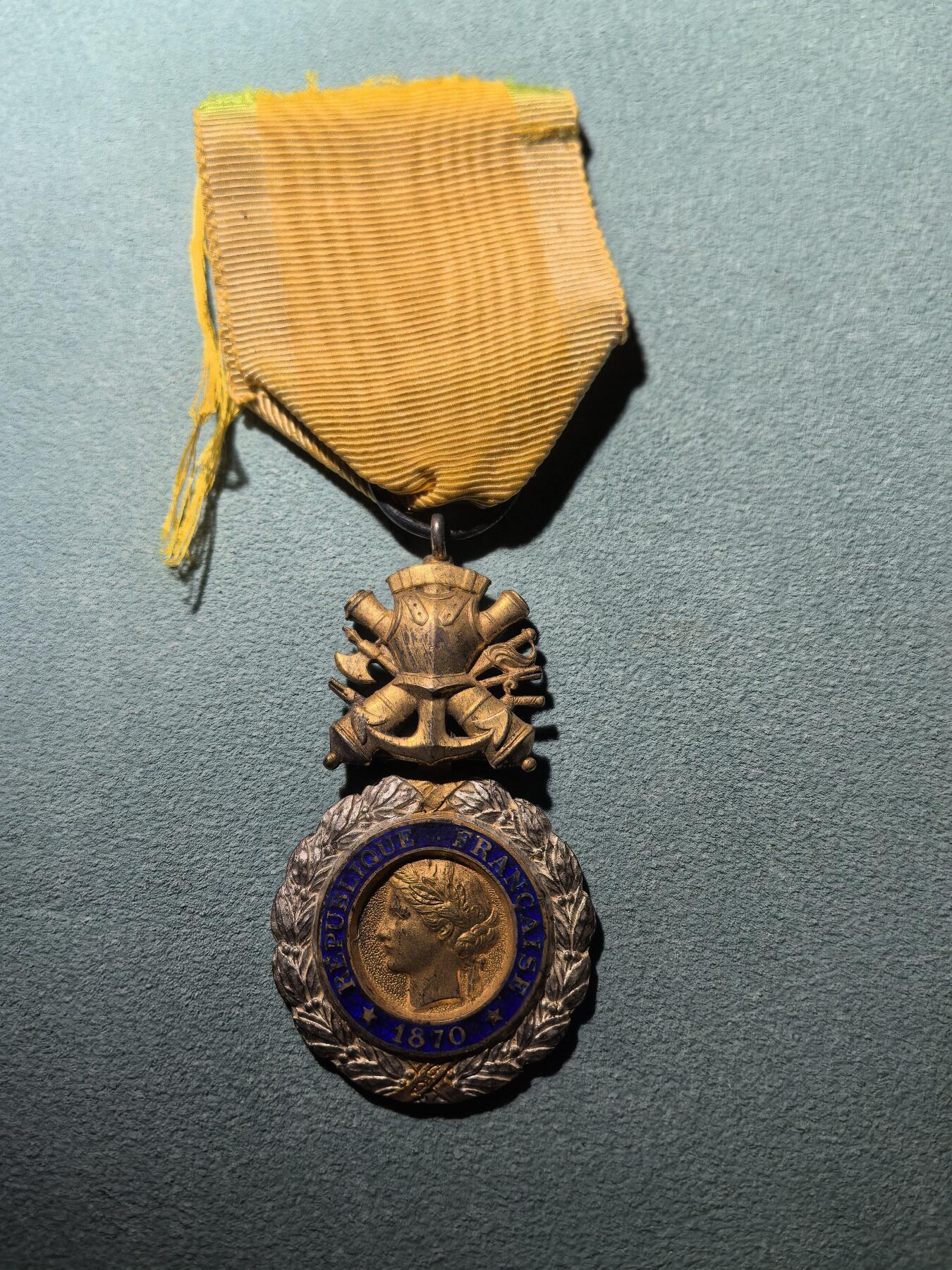 盛世勋华——号角文化勋章邮票专场拍卖第296期 法国军事奖章 五共版