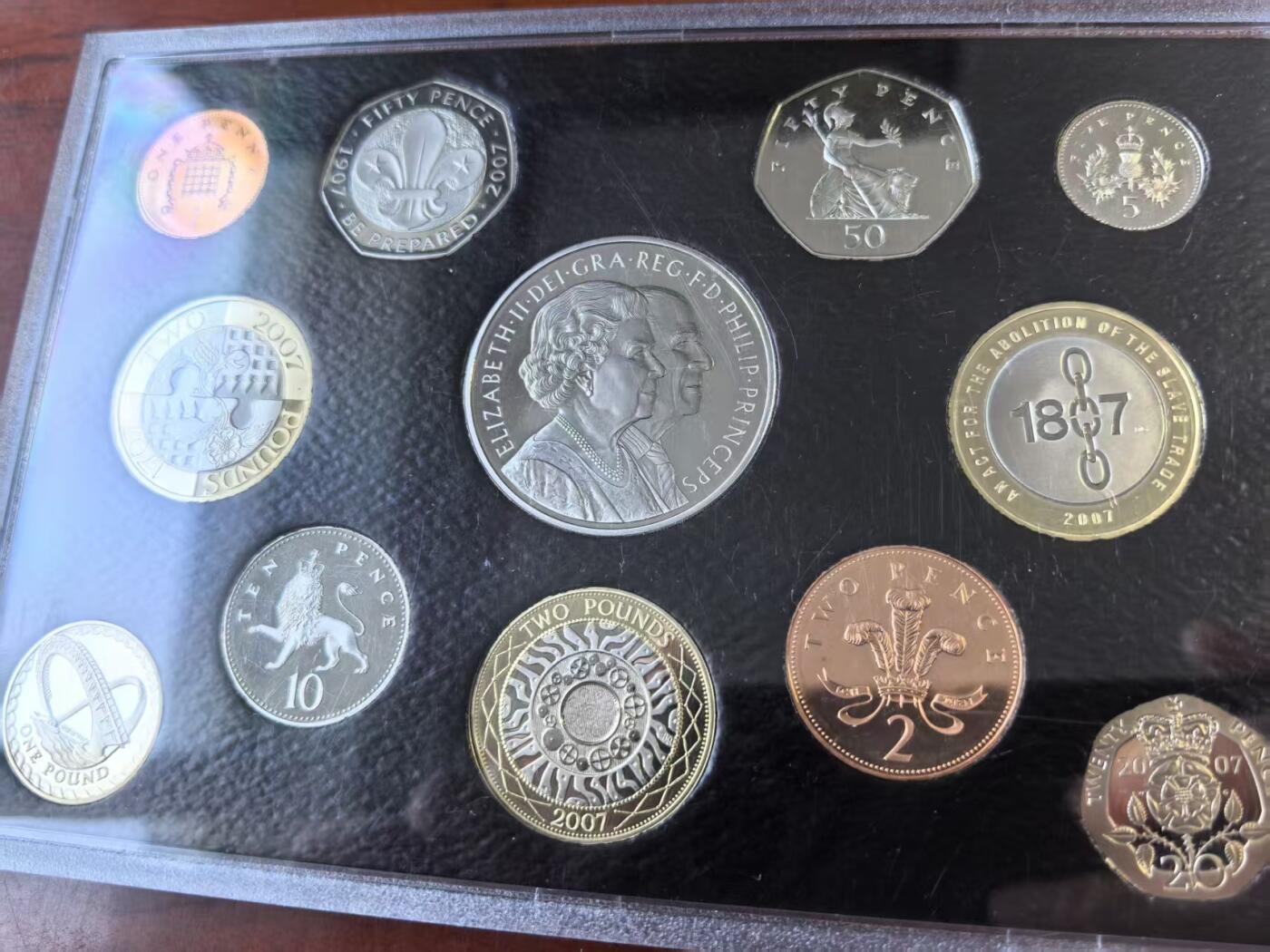 《外钞收藏家》第五百九十七期（年底收官场）（本平台长期征集拍品、欢迎藏友们联系合作）