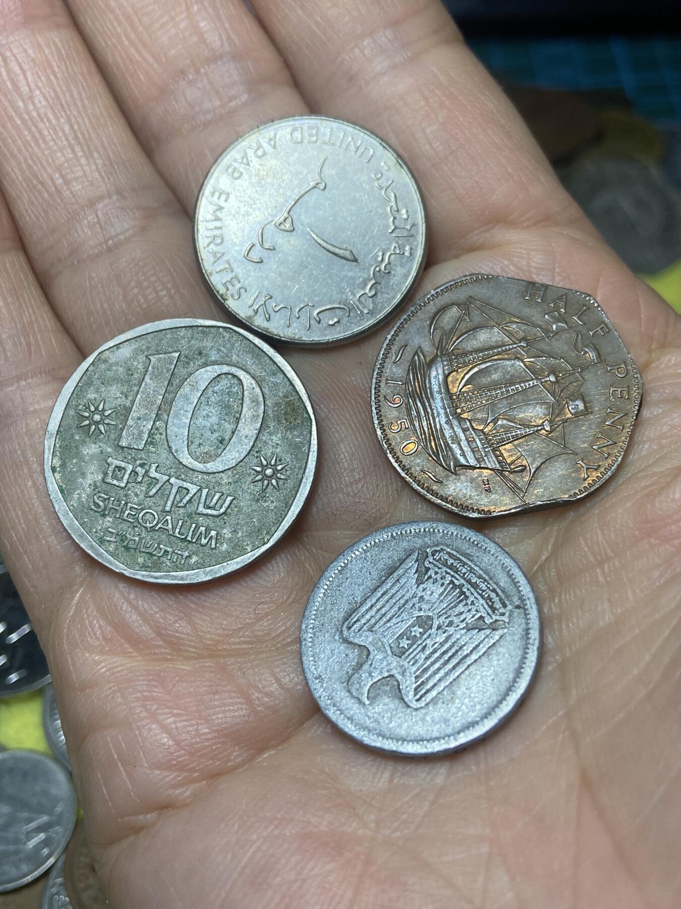 2025年第一百四十场(总第一百六十六场）外国好品散币场(免佣金) 散币4枚:阿联酋🇦🇪1998年1迪拉姆，英国🇬🇧1950年半便士，埃及🇪🇬1967年5米利姆，以色列🇮🇱10谢克尔