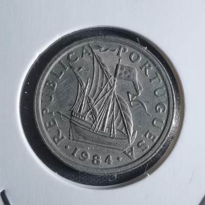 沼泽如烟--第946场 - 葡萄牙1984年2.5埃斯库多