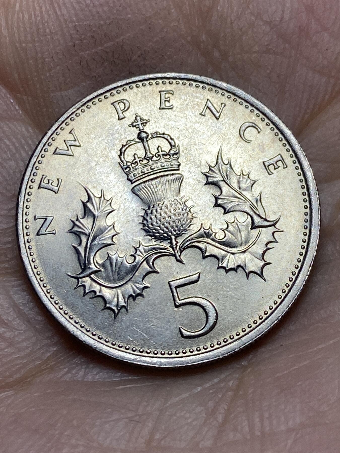 2025年第一百四十三场(总第一百六十九场）外国好品散币场(免佣金) 英国🇬🇧1969年5新便士(伊丽莎白二世中年花冠，十进制第一版)