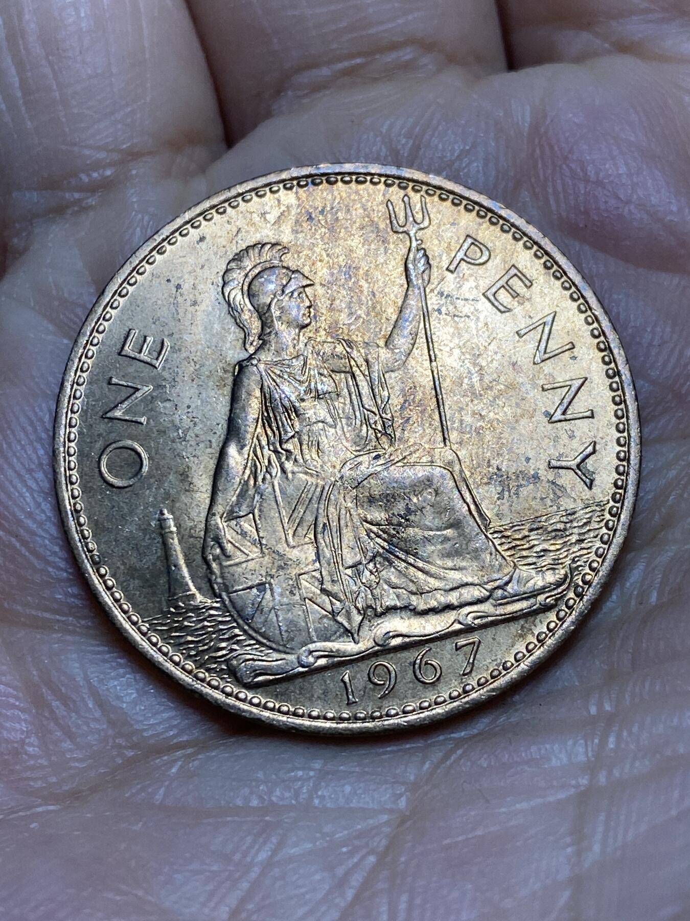 2025年第一百四十三场(总第一百六十九场）外国好品散币场(免佣金) 英国🇬🇧1967年1便士(伊丽莎白二世青年桂冠第二版，普制币关门年)