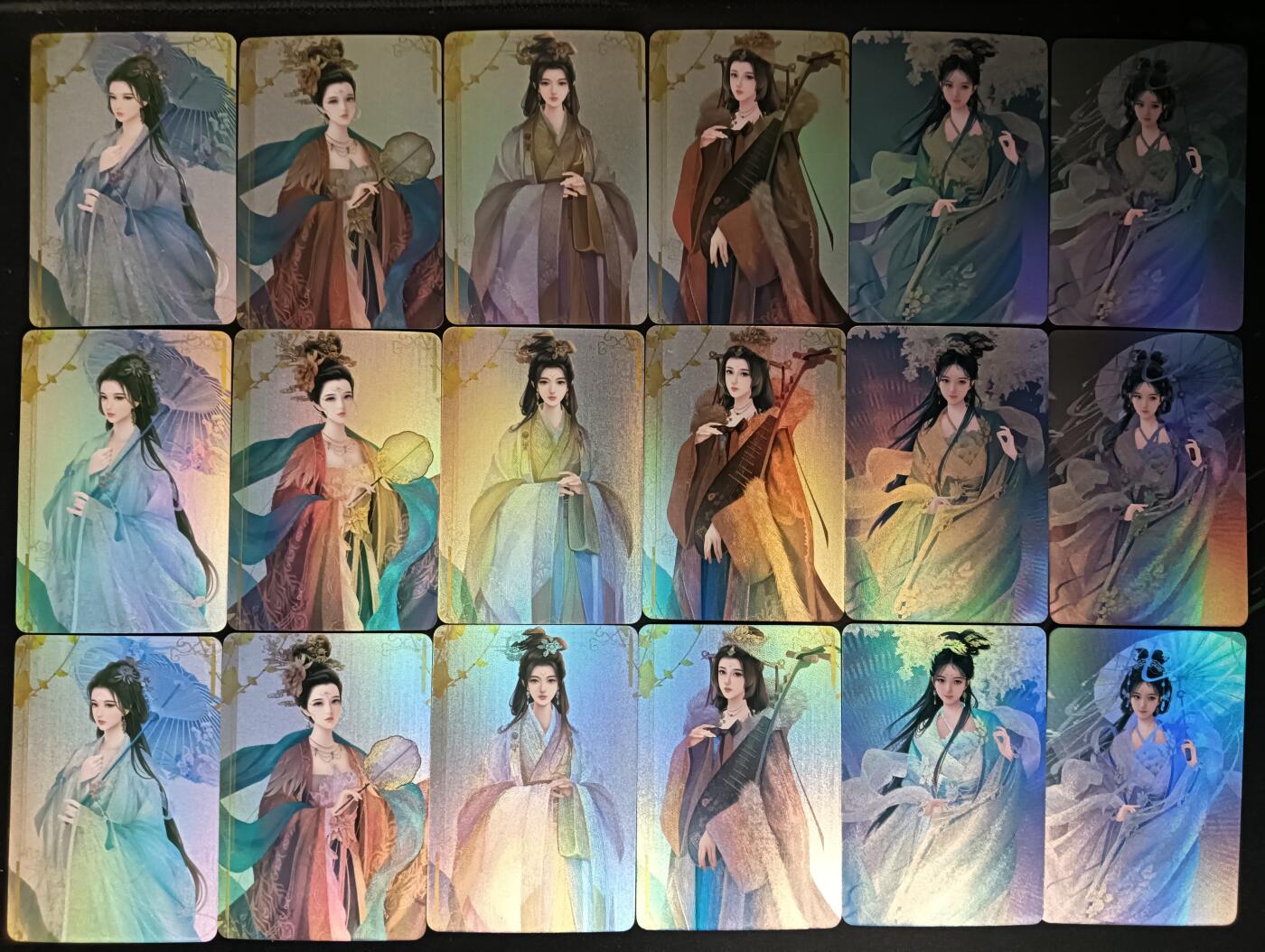 花开卡拍第53期（12月28号周日截拍，品控勿拍!!!拍品不寄存，运费5元，自制卡难免瑕疵，可能存在轻微撞角爆边等出厂瑕疵，品控介意勿拍！） 宁缺卡牌 四大美女+苏小小粗彩闪三宫，共18张