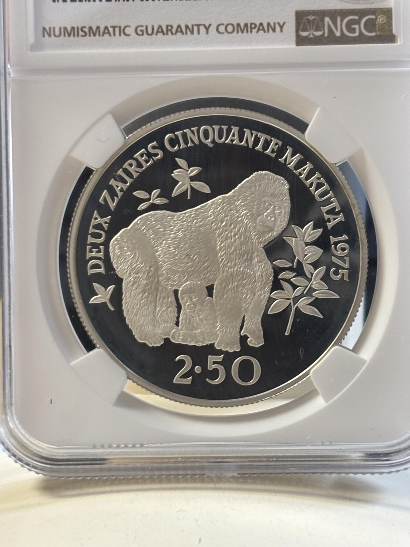 第186期拍卖 扎伊尔1975年山地黑猩猩2.5扎精制银币NGC-PF69,28.28克，925银
