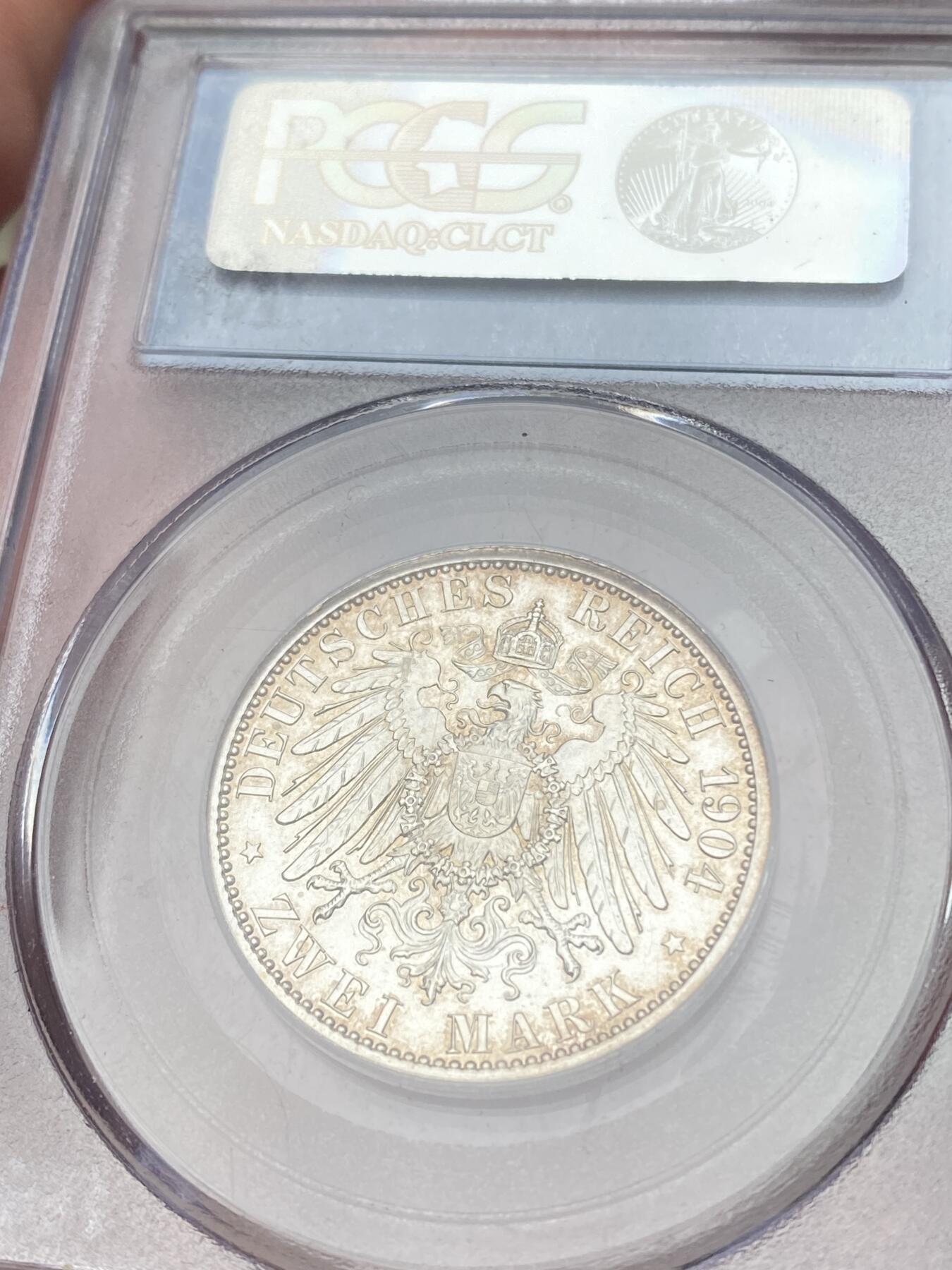 万国钱币拍卖第058期（万国新年大拍） PCGS PR65 1904年德国黑森-达姆斯塔特诞辰纪念精制2马克  原味BU银霜喷砂质感 PCGS老盒典藏级