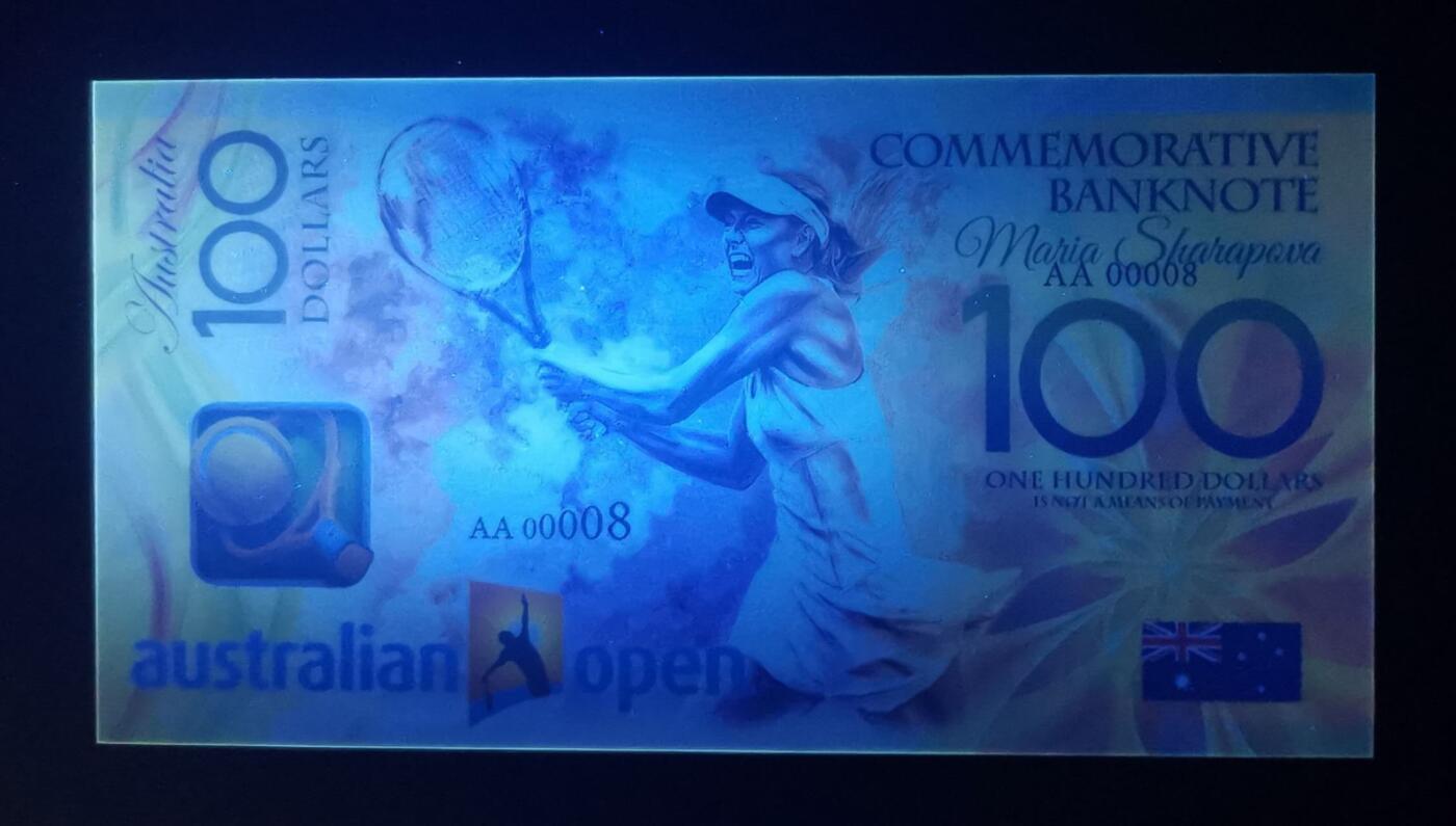 《艾美收藏》第226期-12.28周日外币精品场-蛇年收官 莎拉波娃2023年澳网纪念钞AA冠100元UNC超靓00008号 左下角极轻微压痕