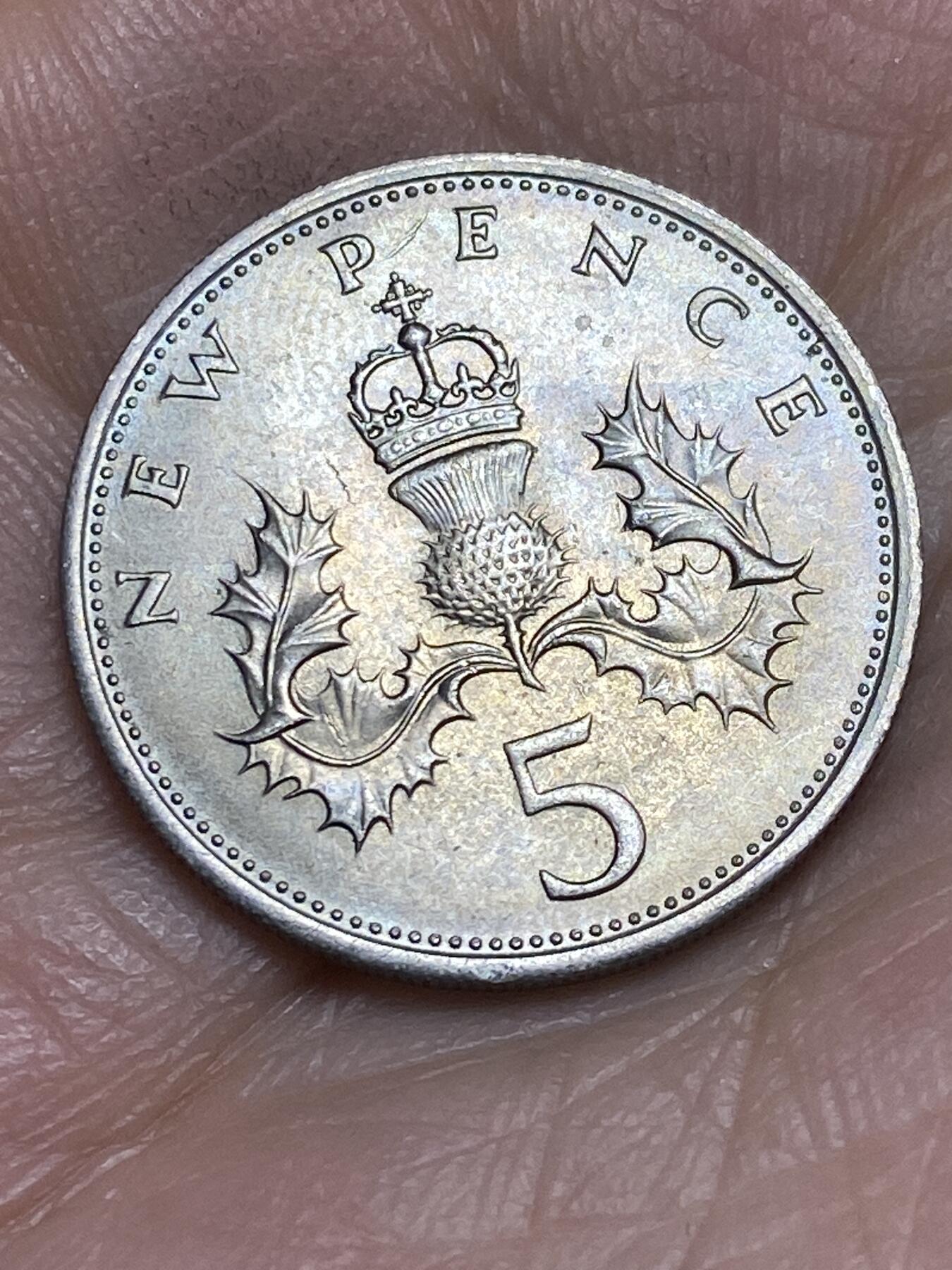 2025年第一百四十三场(总第一百六十九场）外国好品散币场(免佣金) 英国🇬🇧1969年5新便士(伊丽莎白二世中年花冠，十进制第一版)