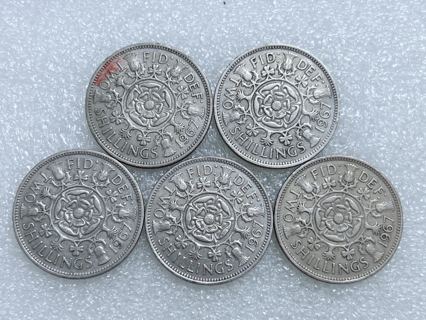 第一海外回流一元起拍收藏 散集专场  第283期 英国1967年2先令硬币 5枚