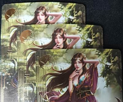 花开卡拍第53期（12月28号周日截拍，品控勿拍!!!拍品不寄存，运费5元，自制卡难免瑕疵，可能存在轻微撞角爆边等出厂瑕疵，品控介意勿拍！） - 卡颜月色 生肖牛 第三张特藏 钻闪3张，卡有点弯