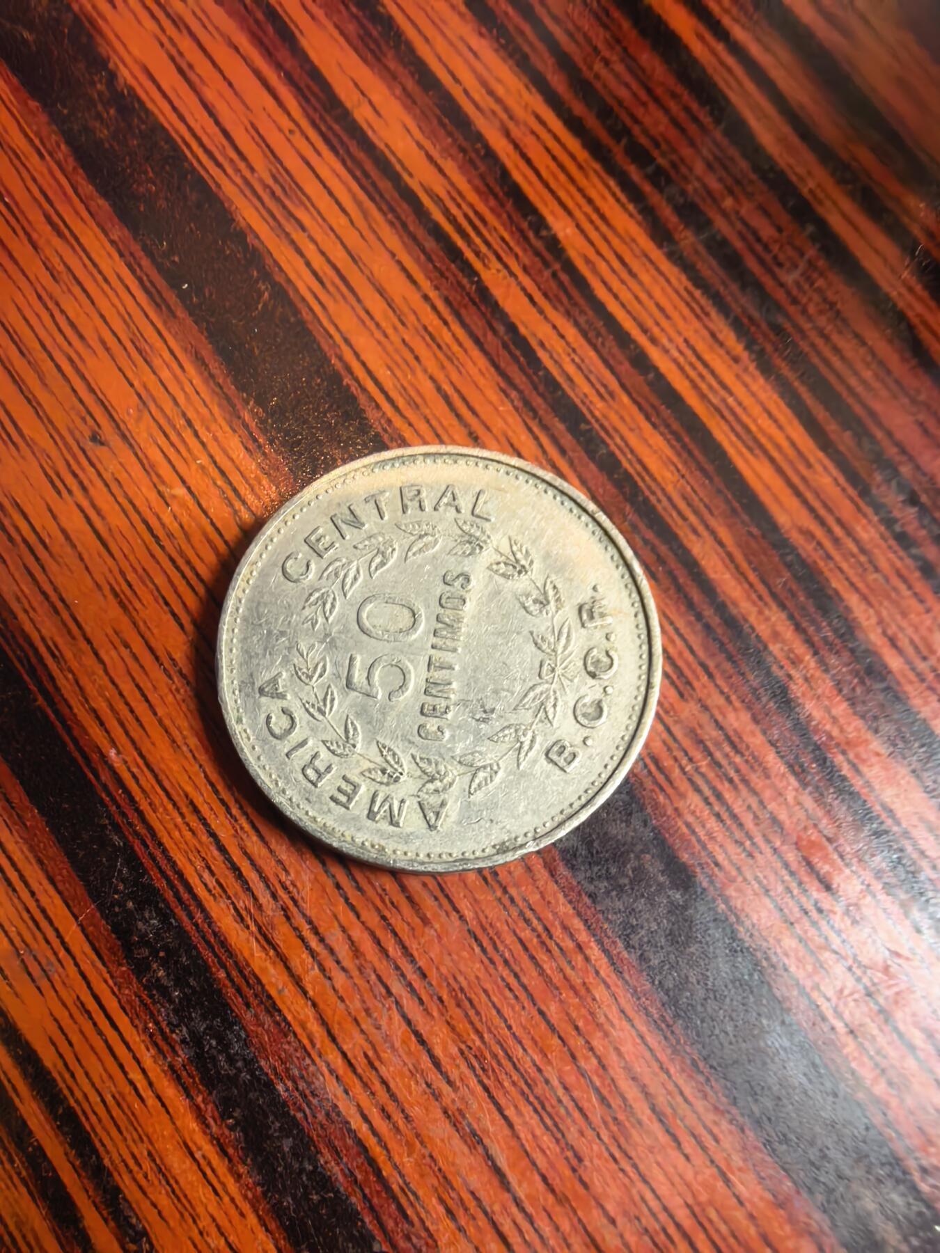 泡泡币外币四十一场可代拍15038385335微信 哥斯达黎加。