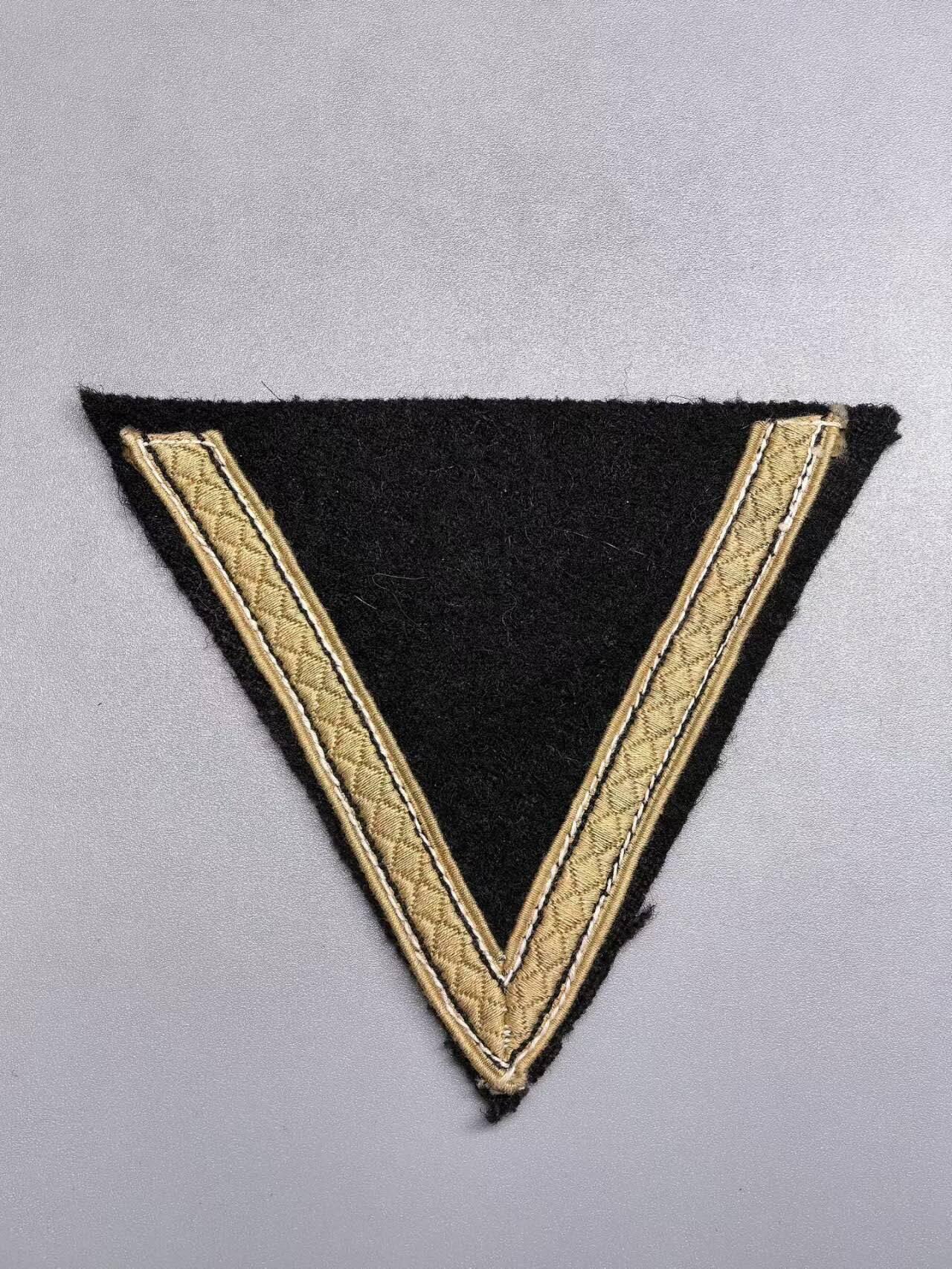 小驴勋章奖章收藏12月27日周六晚六点拍卖（珍爱和平，收藏战争，铭记历史，勿忘国耻，忠党爱国。有偿代拍，送拍规则在简介最后，参拍须阅读规则后再参拍，关系到运费包装发货时效真假辨别等关键信息，拍卖时不再发原图，看大图店主微信码在拍卖店铺介绍里） SS热带地区军服臂章，好品