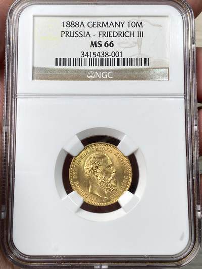 万国钱币拍卖第058期（万国新年大拍） - NGC MS66 1888年德国普鲁士三皇之年腓特烈三世短翅10马克金币 难得一见的GEM级别三皇短翅金马克  炸裂丝绸金光 NGC老盒典藏级 3.98g 900金