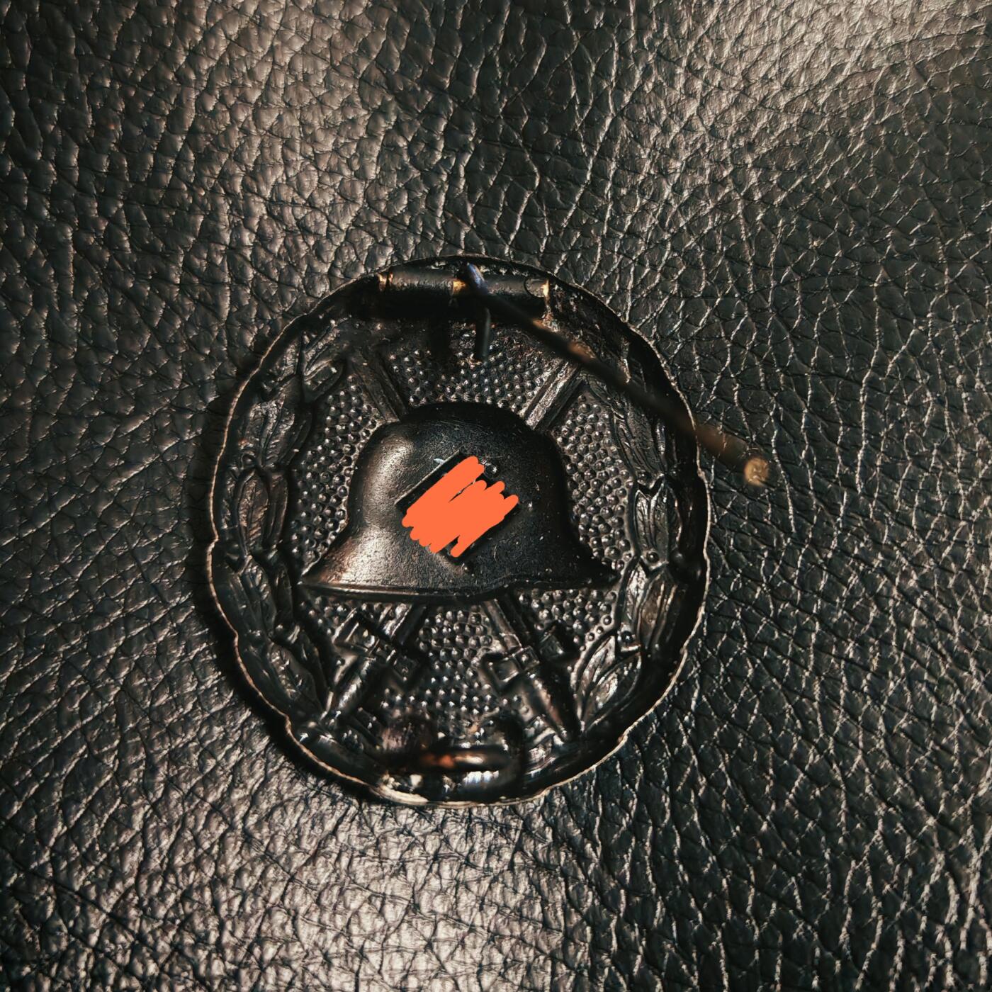 时顺第二十八拍 铭记历史，珍爱和平  德国特殊时期第一版黑色战伤奖章，颁发时期从西班牙内战到波兰战役，国内俗称西班牙战伤