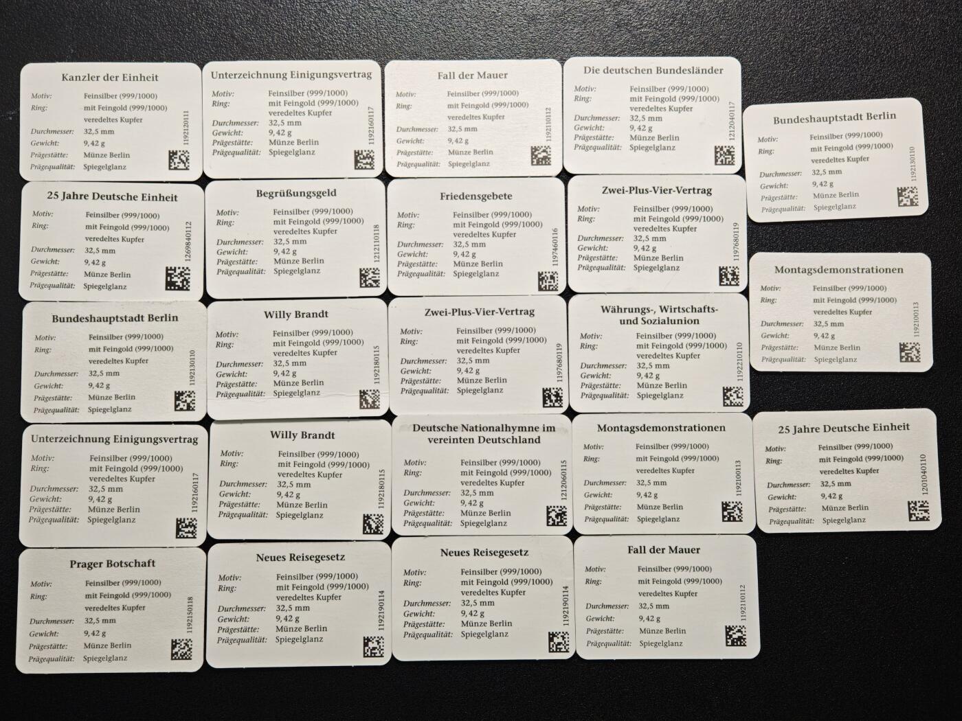 【德藏】世界币章拍卖第159期(元旦专场拍卖) 25枚一组 现代德国统一双色镀金镀银纪念章 直径约：32.5mm/枚；重约：9.42g/枚（说明卡23个）