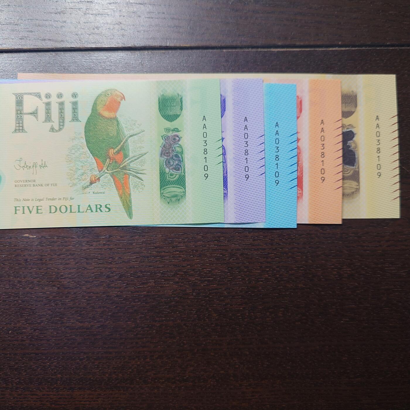 世界钱币～微拍第221期暨2025年第61期  最新货品（群里先挑剩）选购