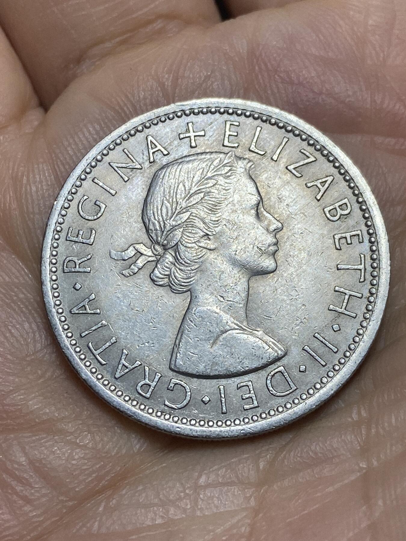 2025年第一百四十三场(总第一百六十九场）外国好品散币场(免佣金) 英国🇬🇧1967年2先令(伊丽莎白二世青年桂冠第二版，普制币关门年)