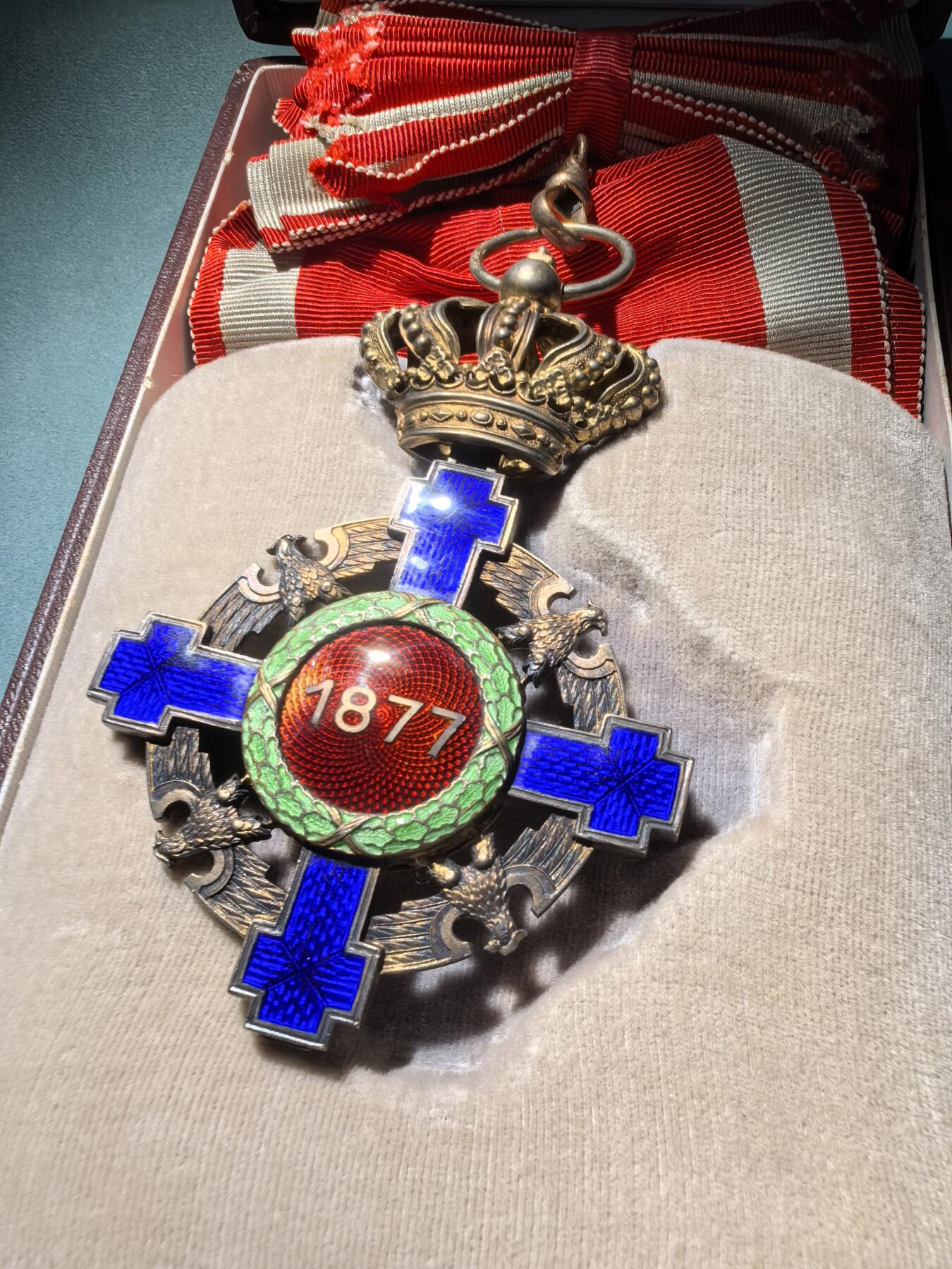 盛世勋华——号角文化勋章邮票专场拍卖第296期 罗马尼亚王国大十字级罗马尼亚之星勋章 第一版 银质带银标厂标 带原盒 品相极佳 顶级收藏