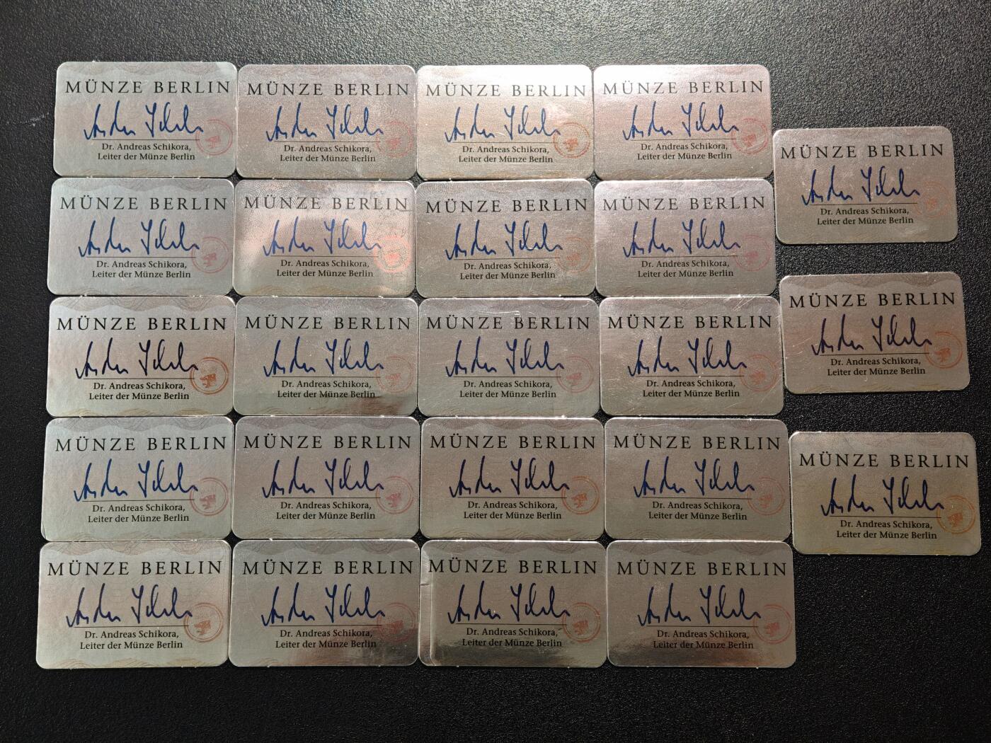 【德藏】世界币章拍卖第159期(元旦专场拍卖) 25枚一组 现代德国统一双色镀金镀银纪念章 直径约：32.5mm/枚；重约：9.42g/枚（说明卡23个）