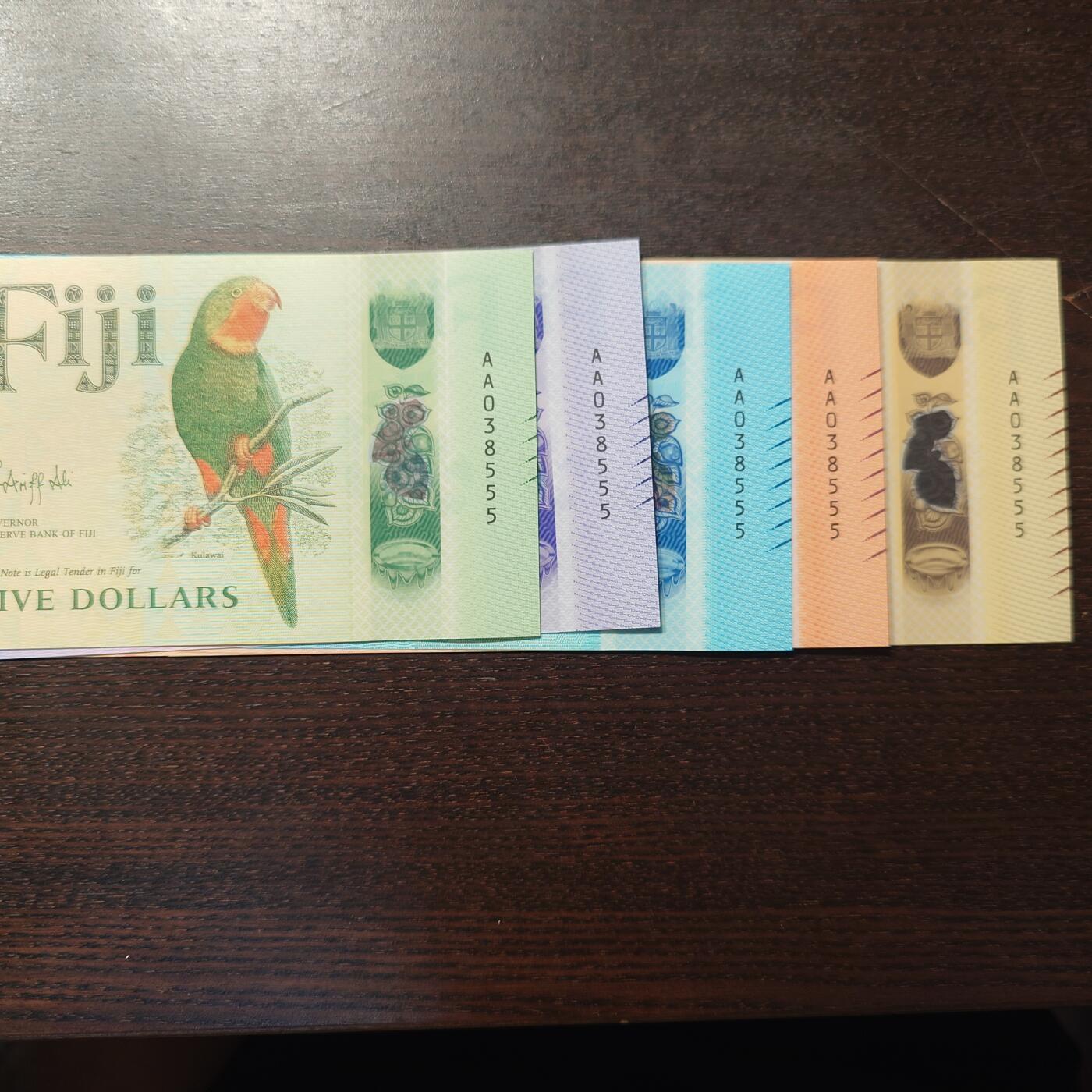 世界钱币～微拍第221期暨2025年第61期  最新货品（群里先挑剩）选购