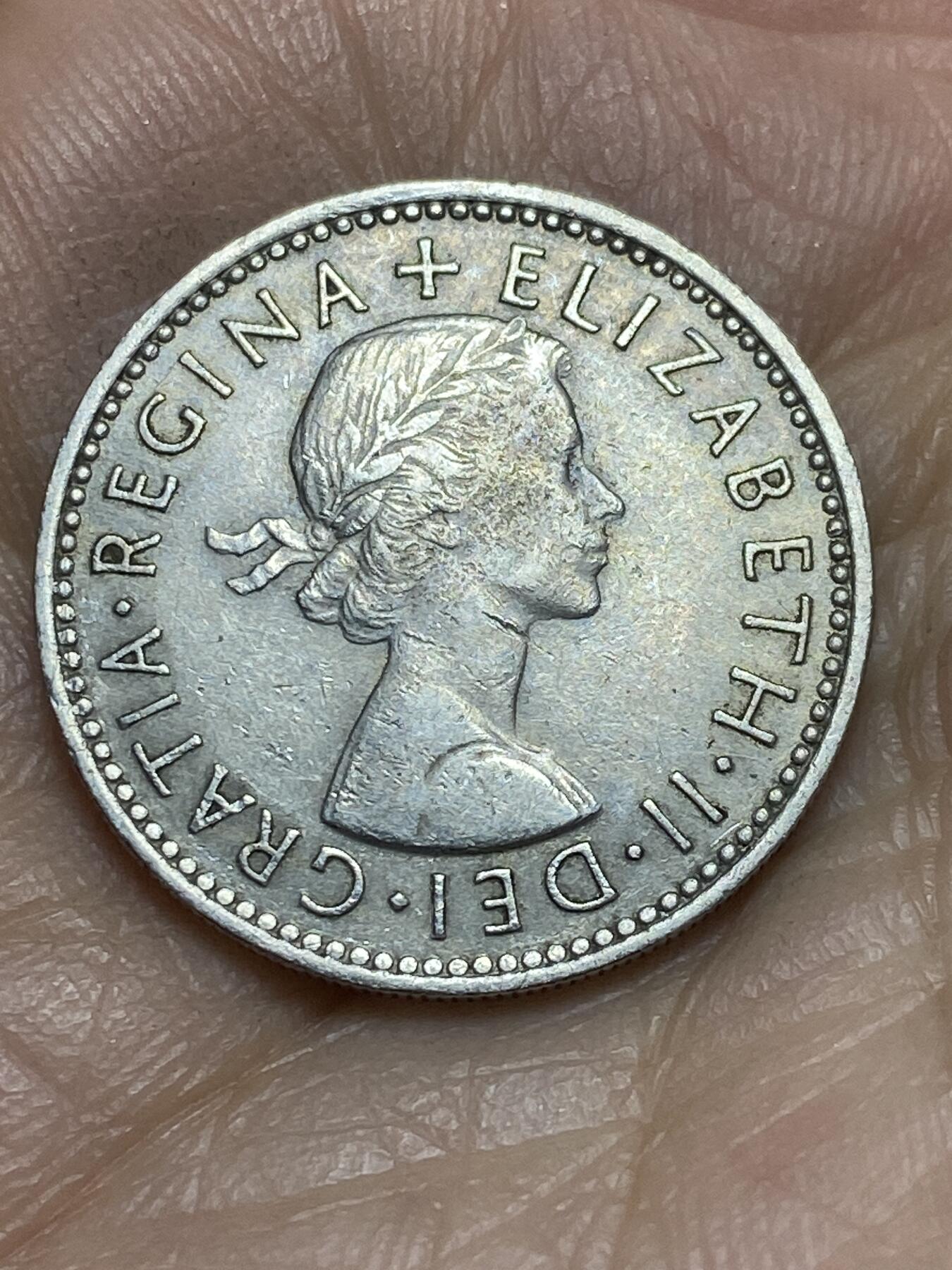 2025年第一百四十三场(总第一百六十九场）外国好品散币场(免佣金) 英国🇬🇧1954年1先令(伊丽莎白二世青年桂冠第二版，苏格兰盾徽版，首发年)