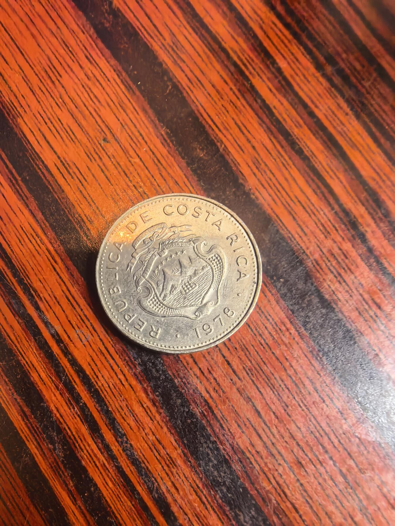 泡泡币外币四十一场可代拍15038385335微信 哥斯达黎加。