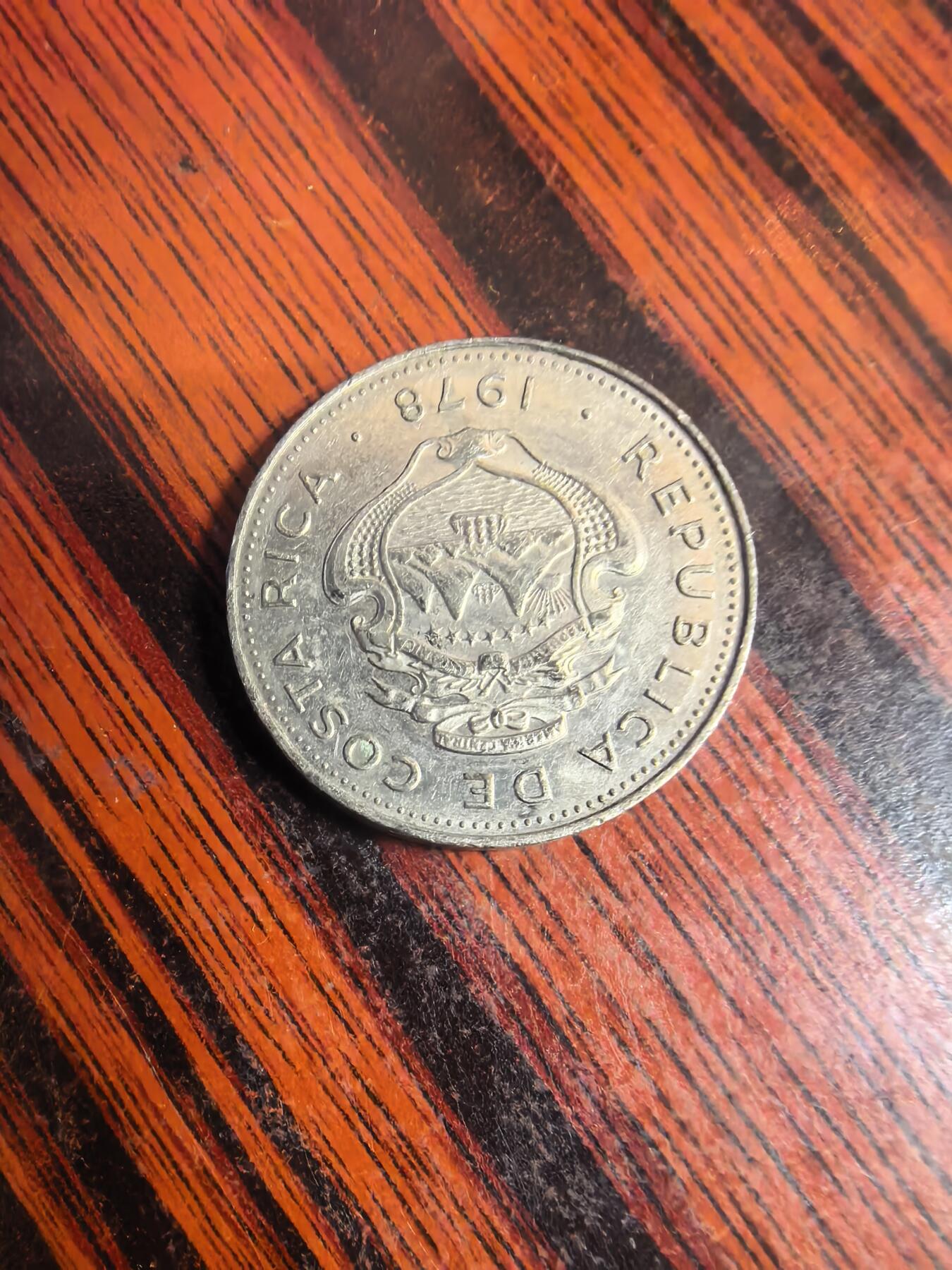 泡泡币外币四十一场可代拍15038385335微信 哥斯达黎加。