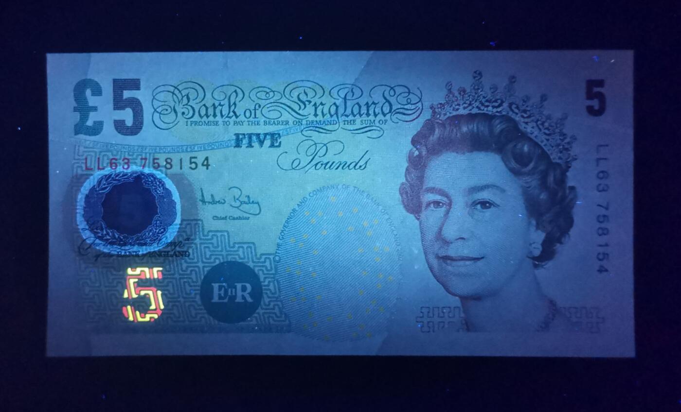 《艾美收藏》第226期-12.28周日外币精品场-蛇年收官 英国E序列再版2002(ND2004)年少见补号LL冠5镑UNC Pick#391c*